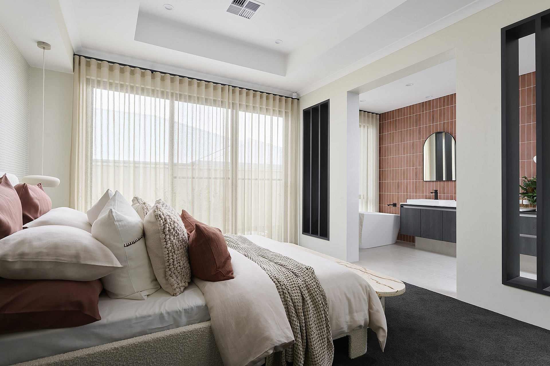 Master Ensuite Cleveland Home Group