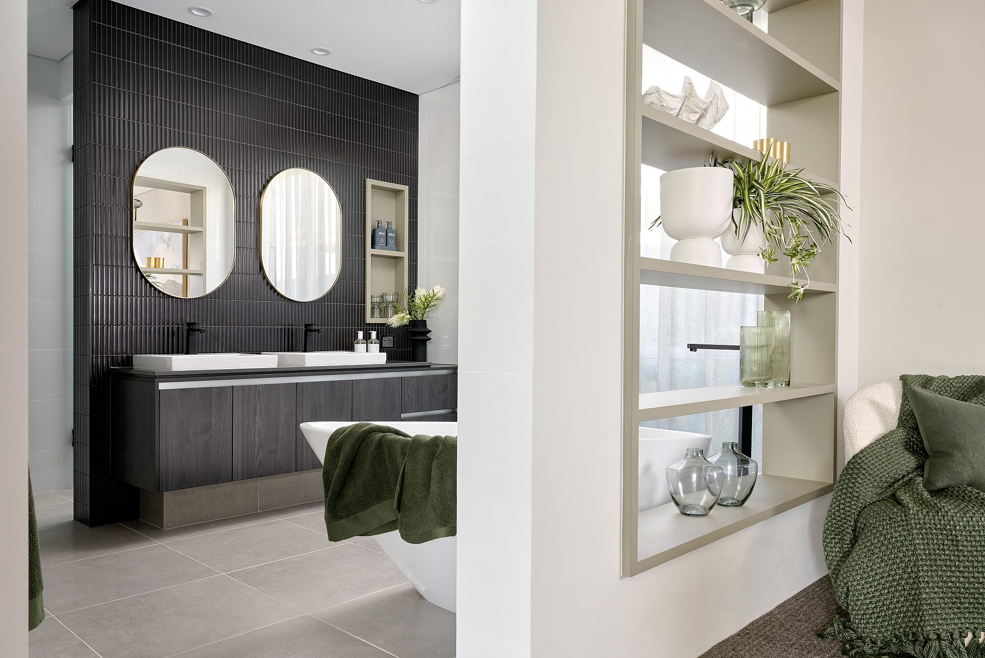 Ensuite Manhattan Home Group