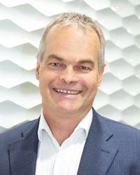 Mr David Moss