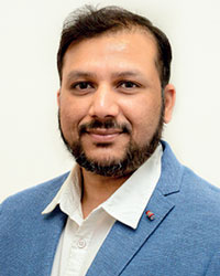 Dr Naveed Basheeth
