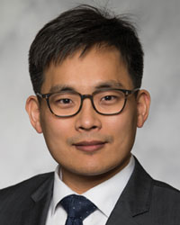 Dr Raymond Kim