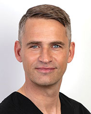 Dr Thomas Hanna