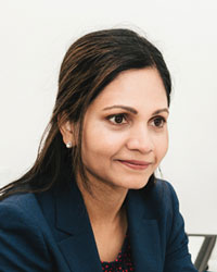 Dr Gayle Silveira