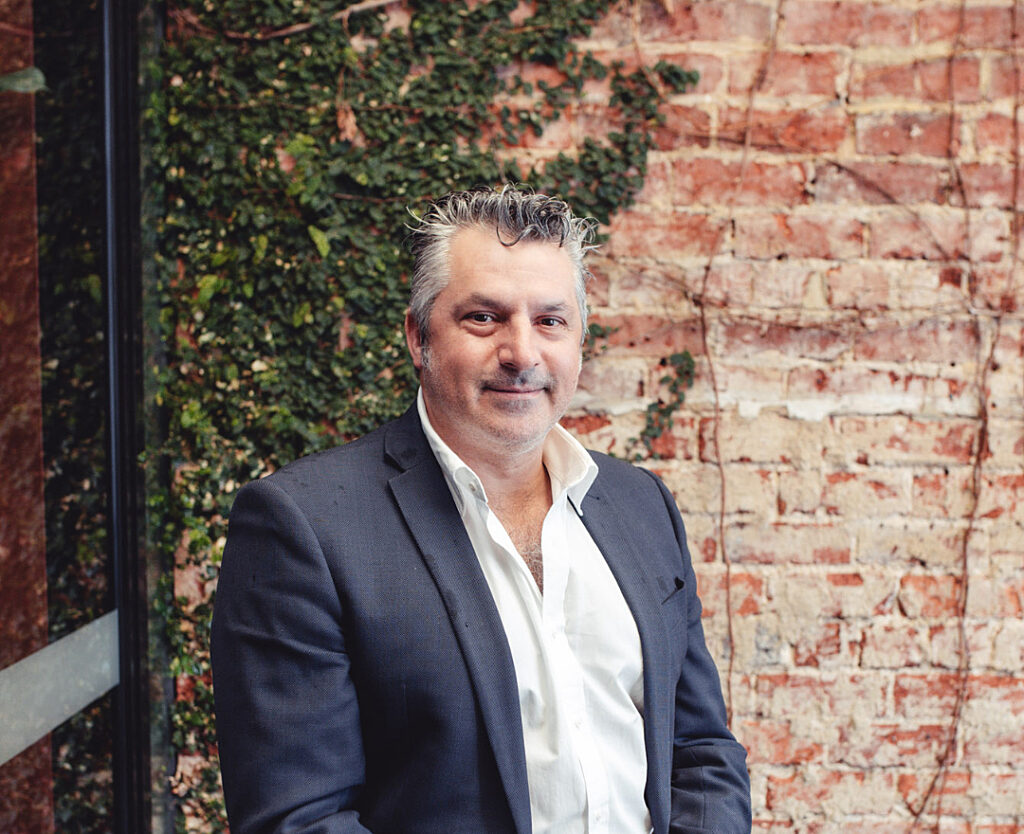 Into Place Nuno Carvalho