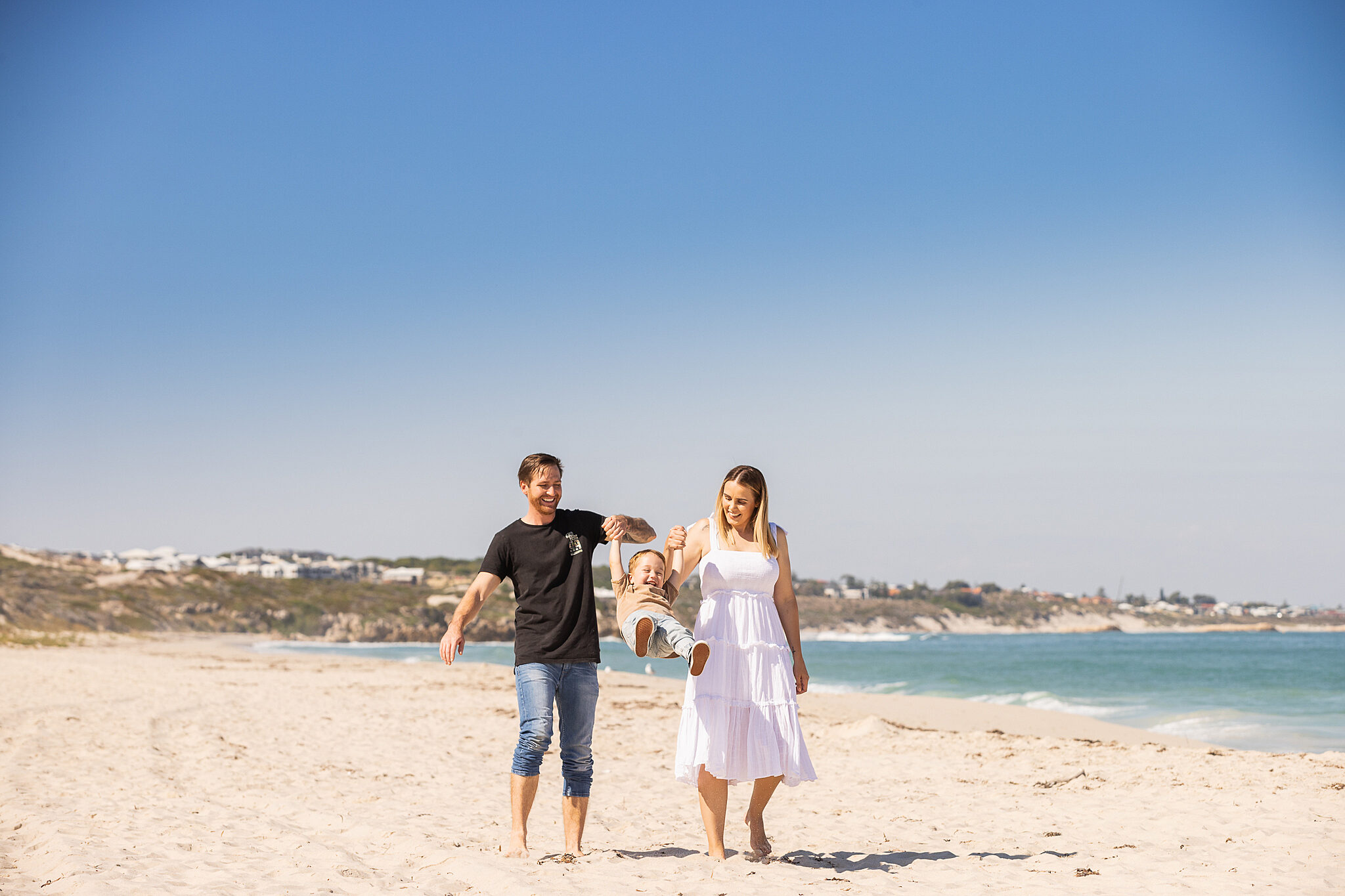 Sat 2204 eden beach amenities 624 WEB ONLY