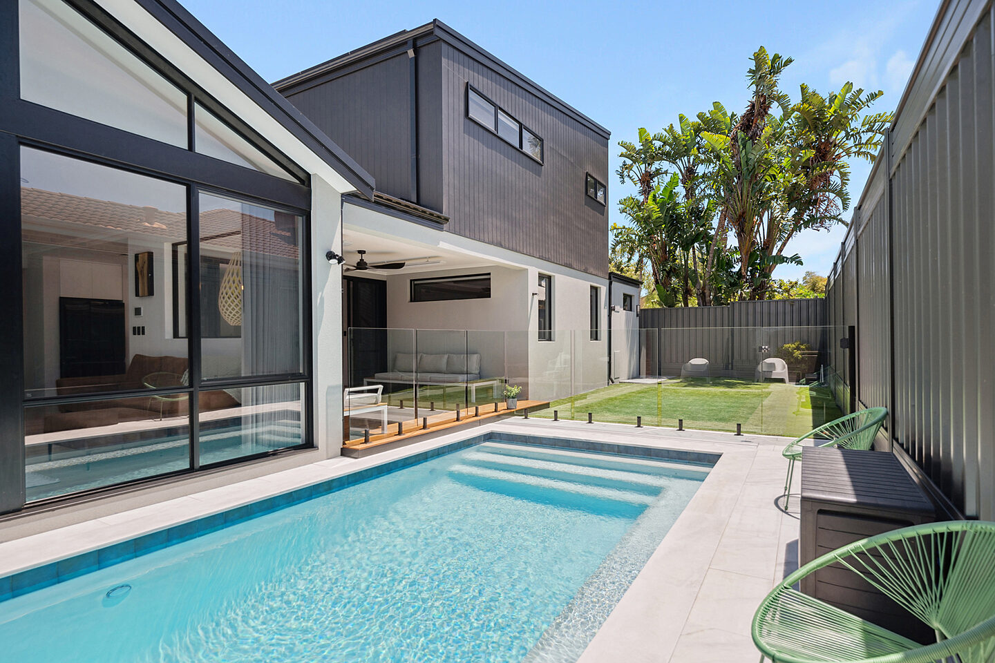 Kitchener Road Alfred Cove 12 LR