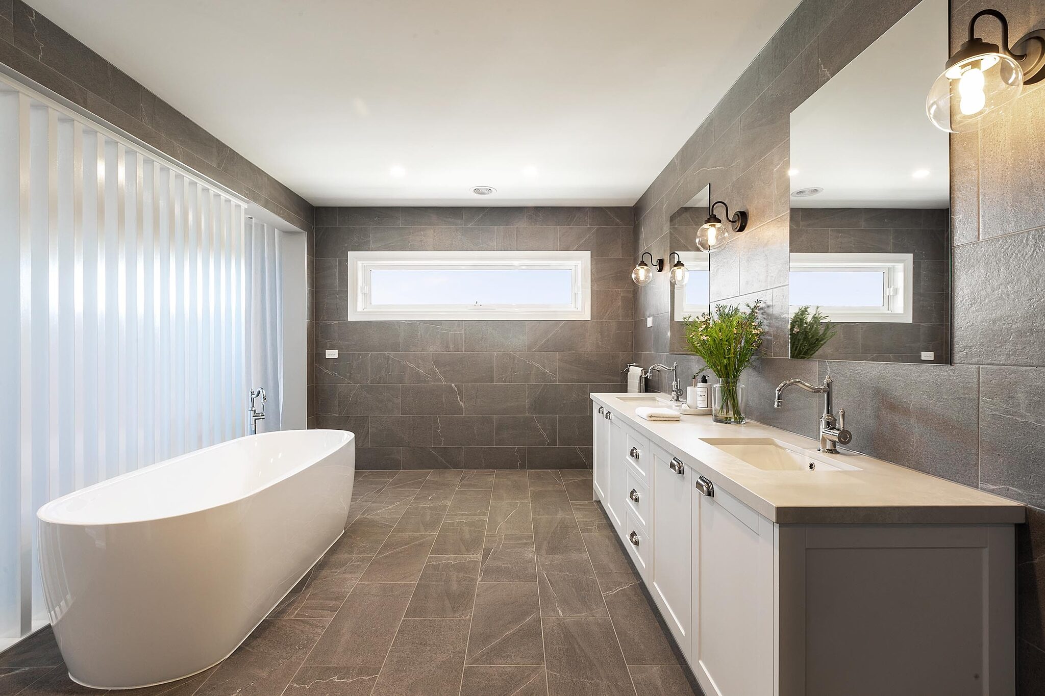 Wellington 36 Kingsbridge 36