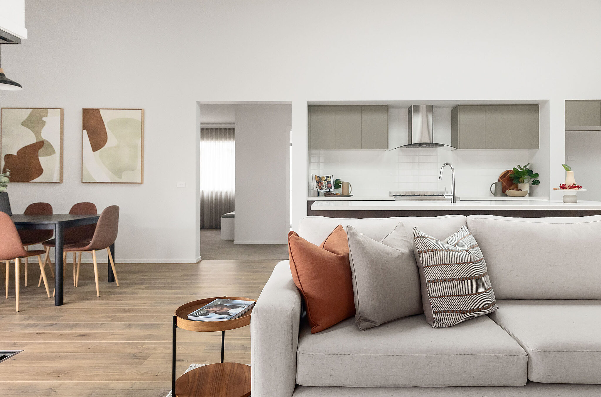 KNGB609297 Berkeley 28 Details 020