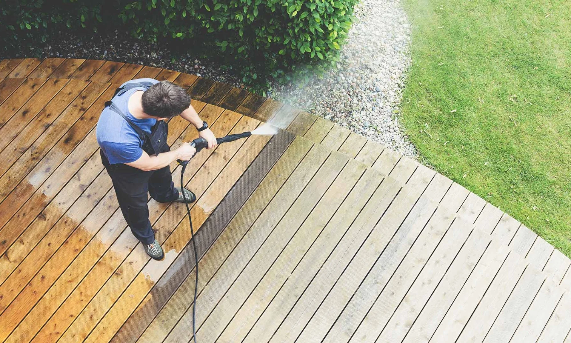 Timber deck pressure cleaning
