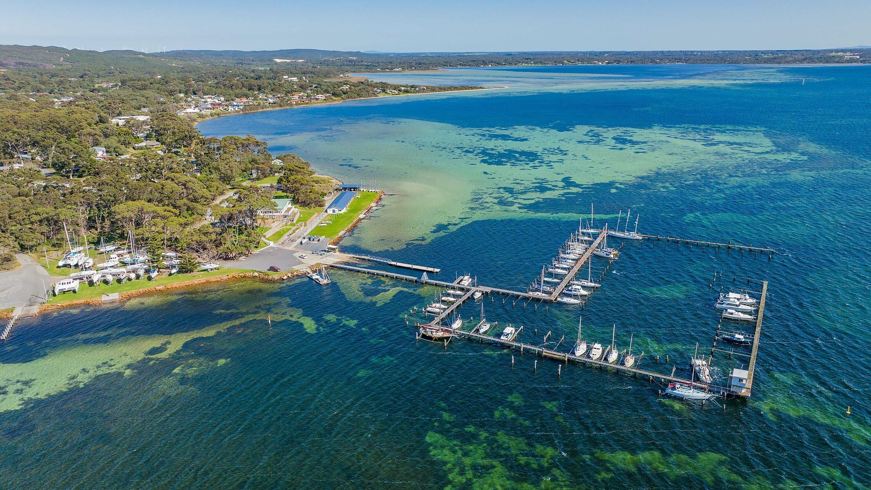 Little Grove Aeriel Beach 2023 01 30 033752 tkoy