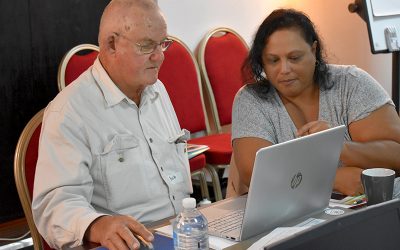 Bob Harris, of Glencoe, and Kylie Jones of the Department of Resources.