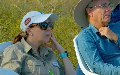 Melissa Hele, of Department of Environment and Science (DES), and John Rolfe, CQU.
