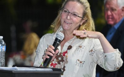 Host of the ABC's iconic Landline program enthralled the crowd as guest speaker at the event.