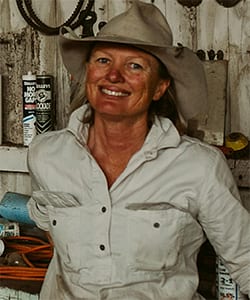 z_LOL_Julie Mayne_250x300