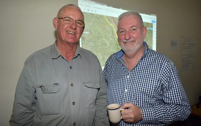 Glencoe grazier Bob Harris with facilitator David Donohue.