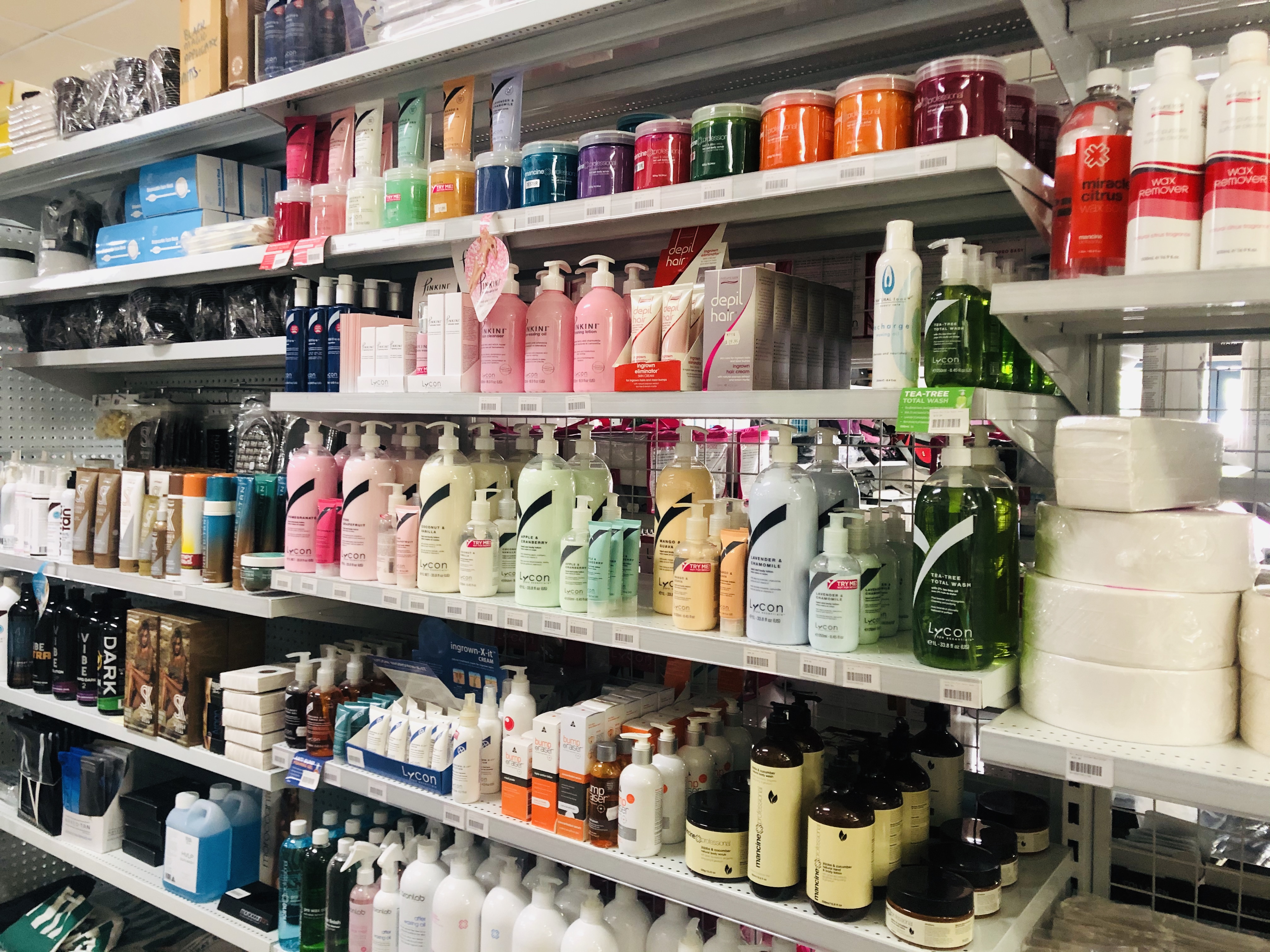 CAIRNS HAIR BEAUTY MASSAGE SUPPLIES in Shop 1 25 Anderson St