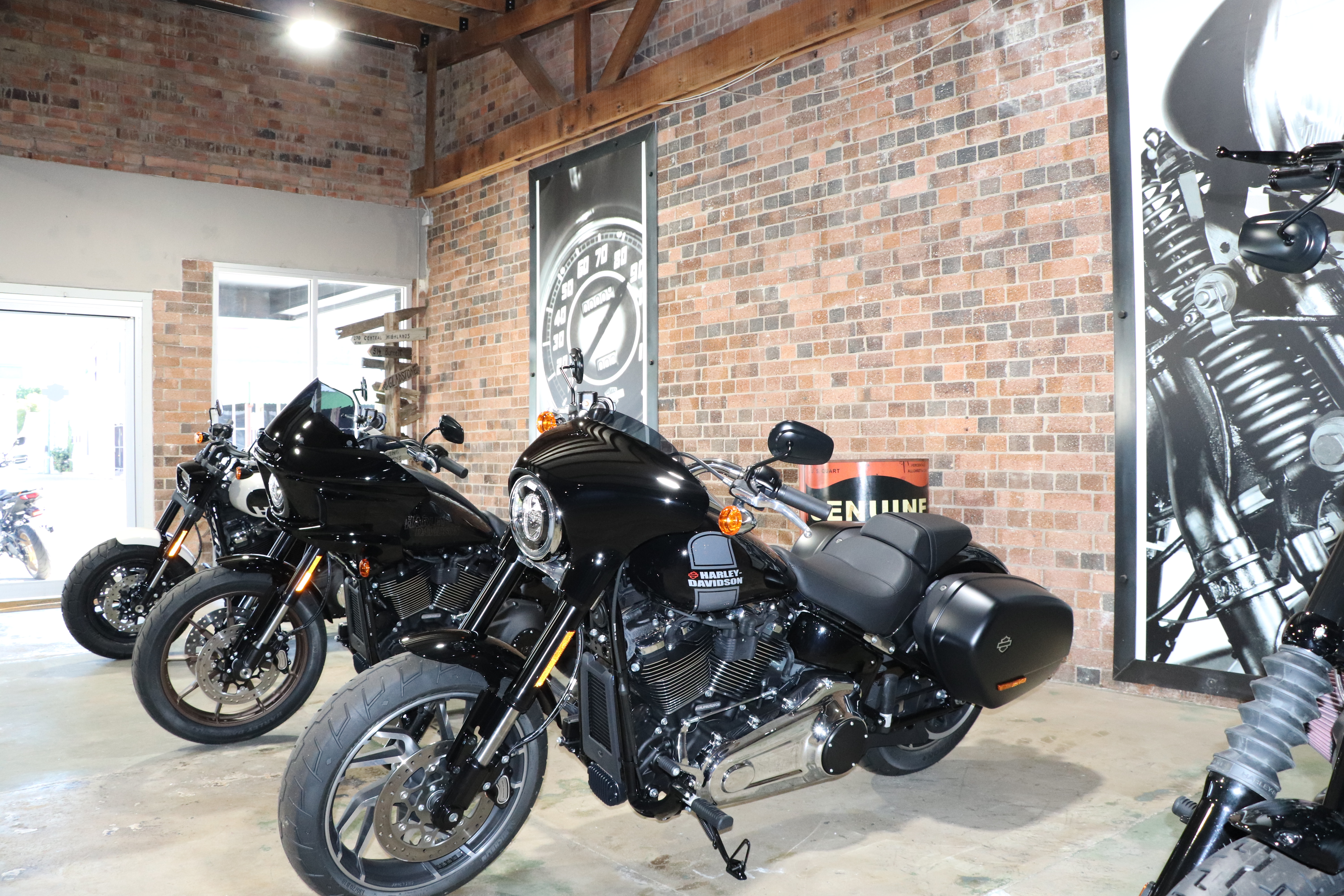 Motorcycle Riders Burnett Motorcycle Repairs TT 125cc Off Road