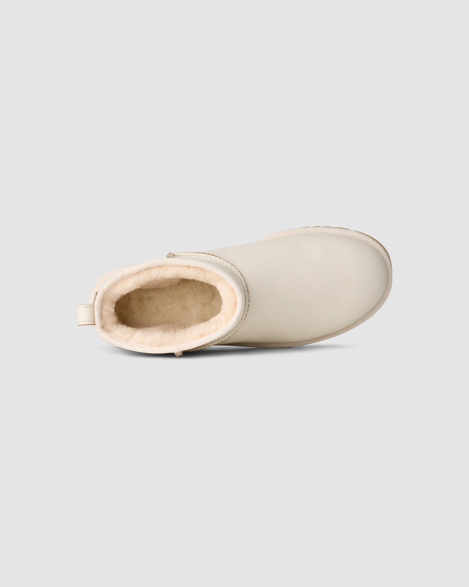Classic Ultra Mini Contrast Jasmine / White Pepper | UGG