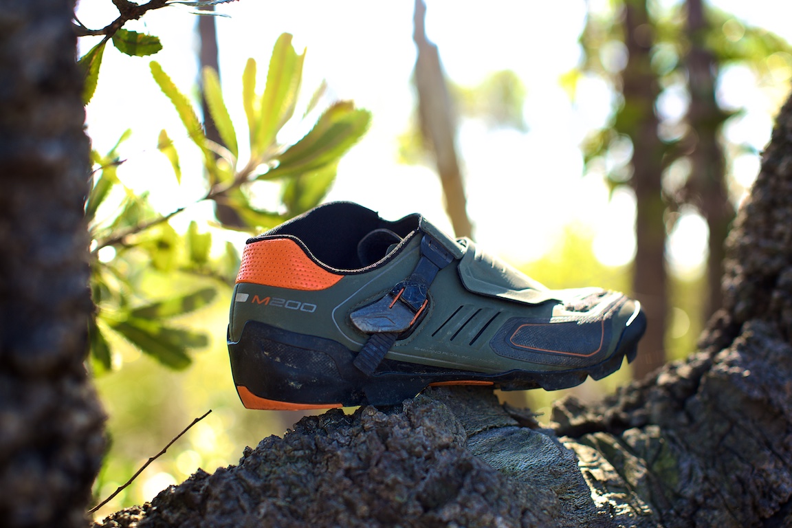 shimano m200 mountain bike shoes