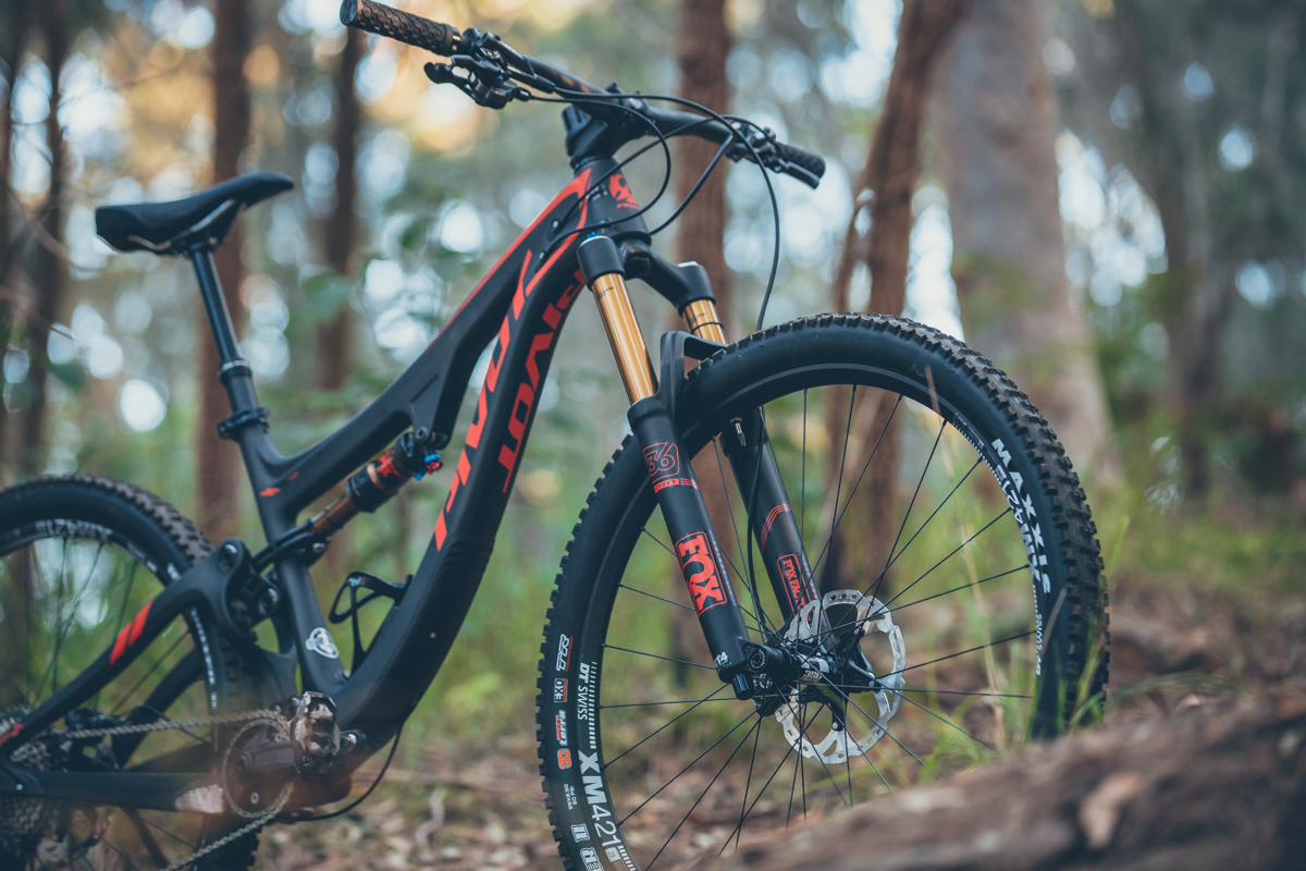 2017 discount pivot switchblade