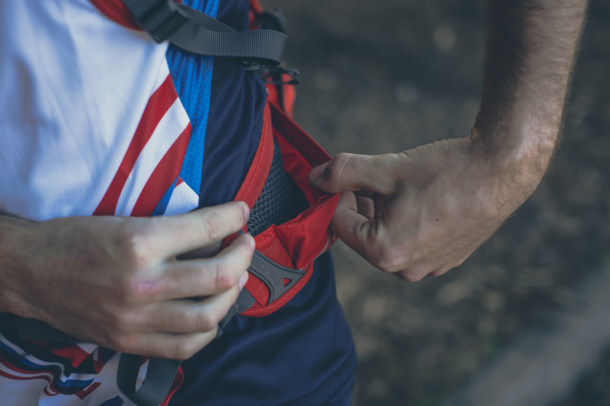 External hip pockets for easy access while riding.