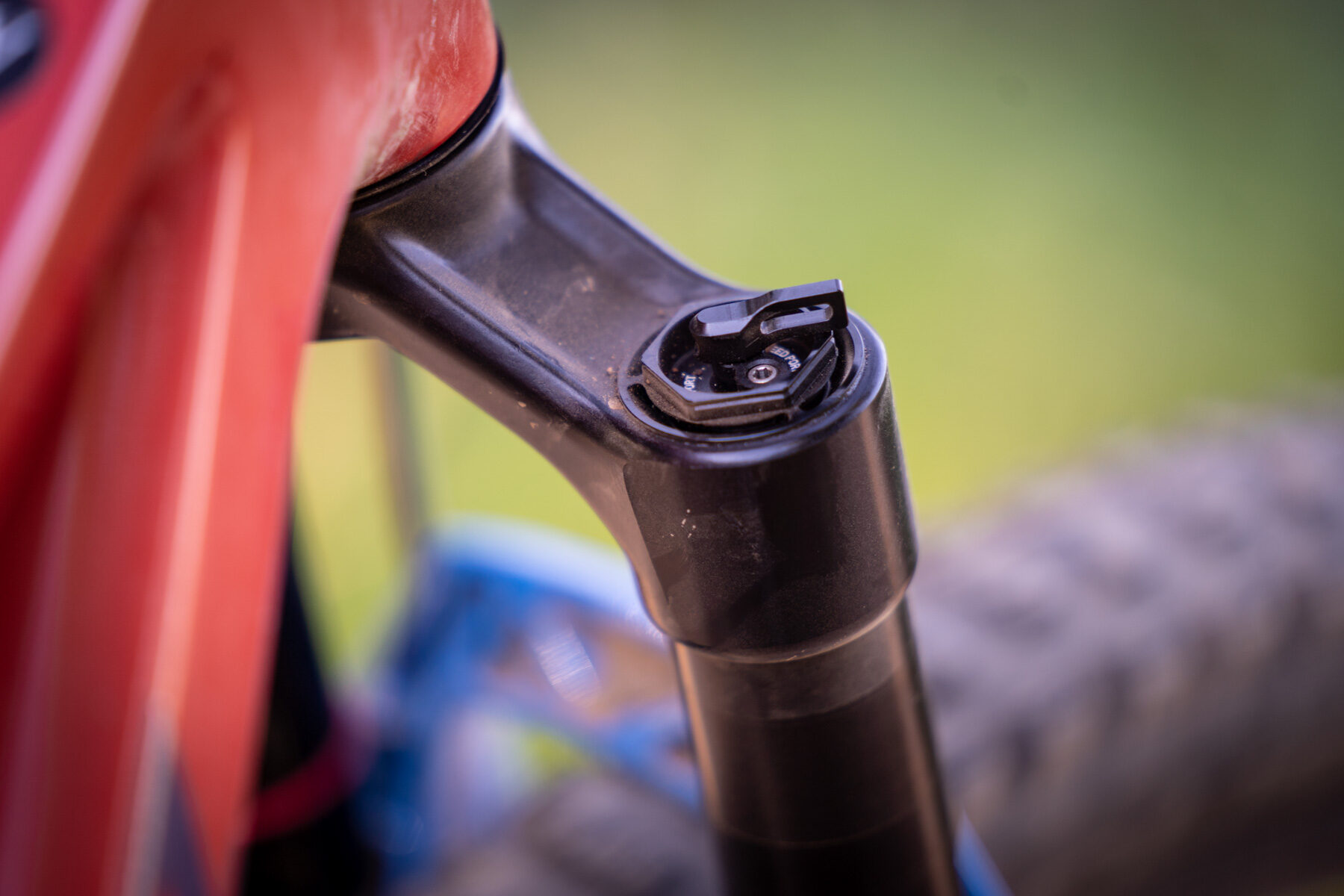 Review | The 2021 RockShox SID Ultimate Is A Seriously Light Trail Fork