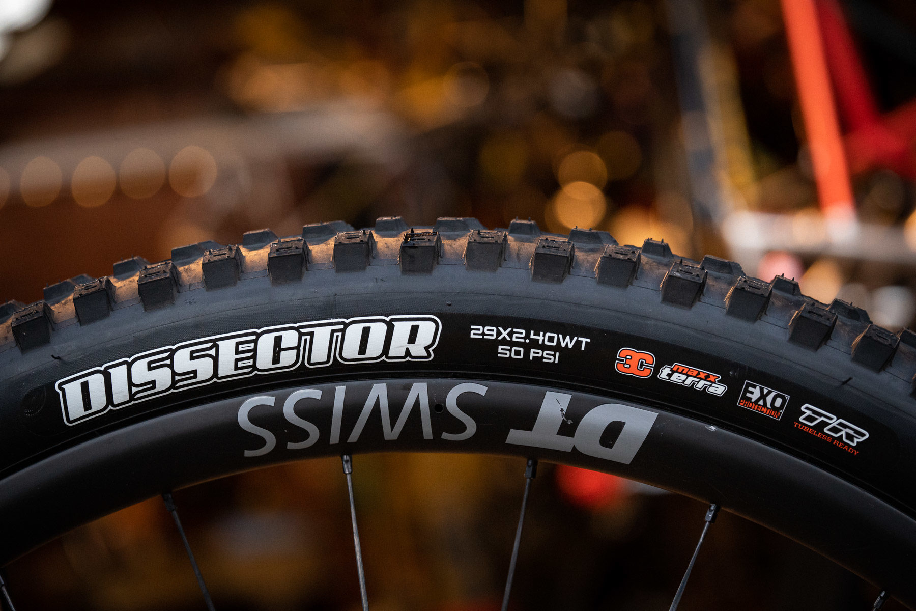 maxxis dissector tyre