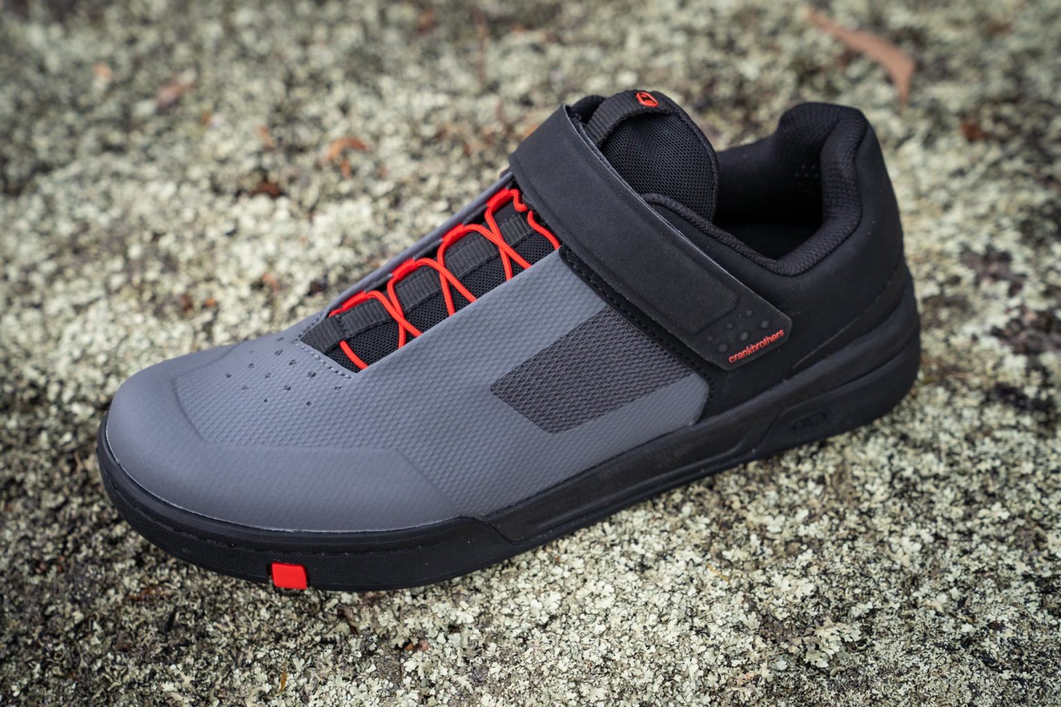Crank Brothers Introduces 9 New MTB Shoes For Flat & ClipIn Pedals