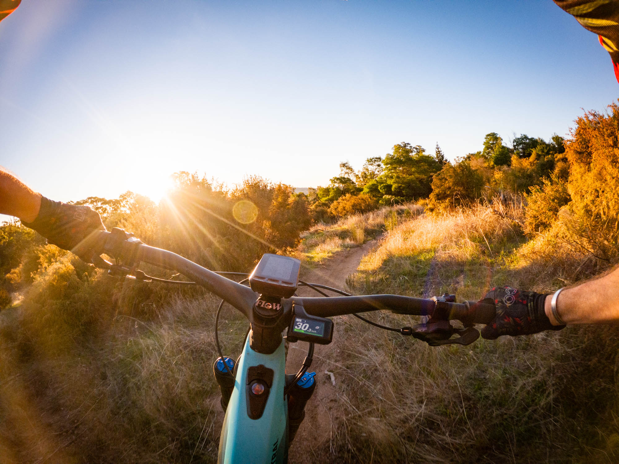 2021 canyon spectral:on cf 8 e-mtb shimano ep8