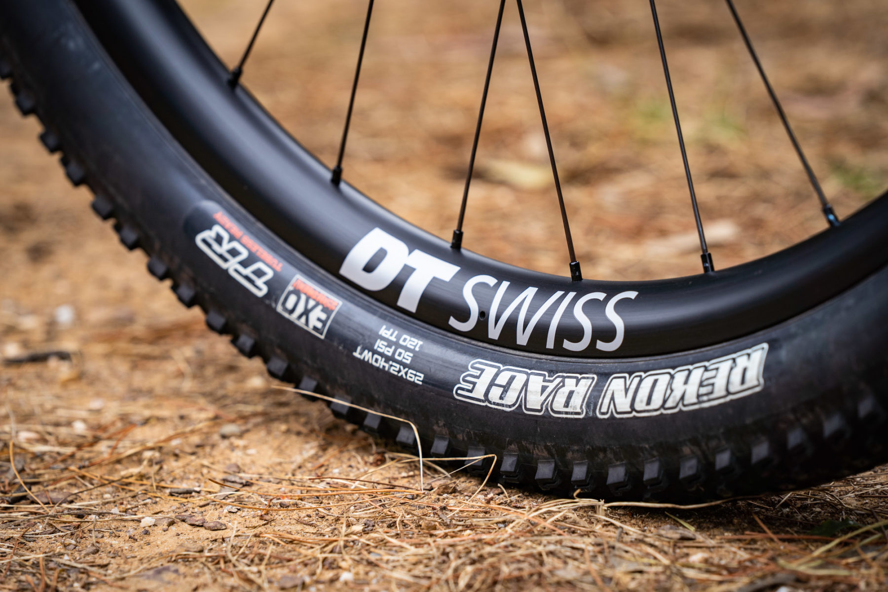 dt swiss xrc 1501 carbon wheels