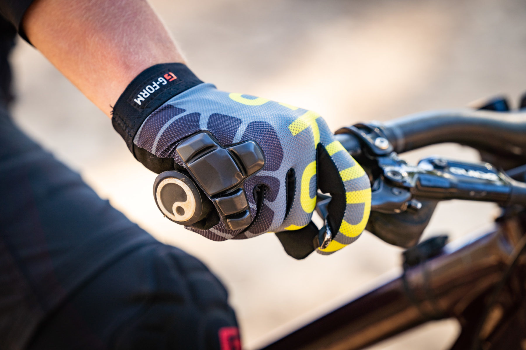 G-form Cycling Gloves, Liner Shorts & Knee/Elbow Pads