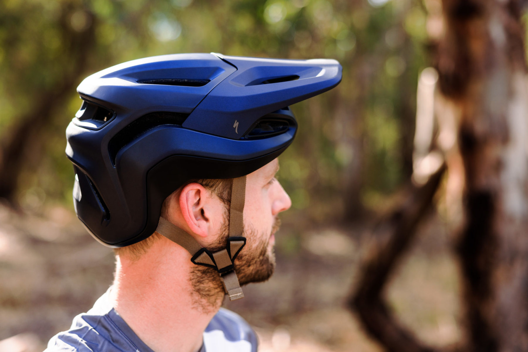 Specialized ambush shop helmet