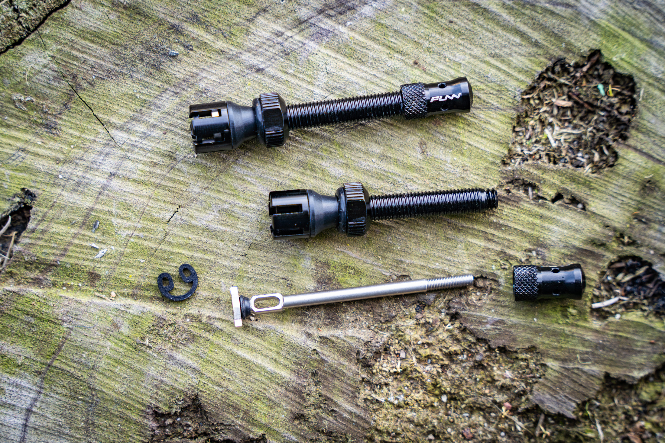 Fresh Produce  Funn Fastair Tubeless Valves - Flow Mountain Bike