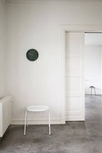 Marble_Wall_Clock_Location_07
