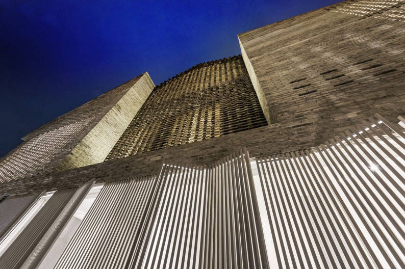 PLY_HOUSE__04_WEBRES