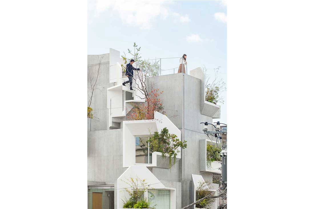 A stunning urban treehouse residence in Tokyo