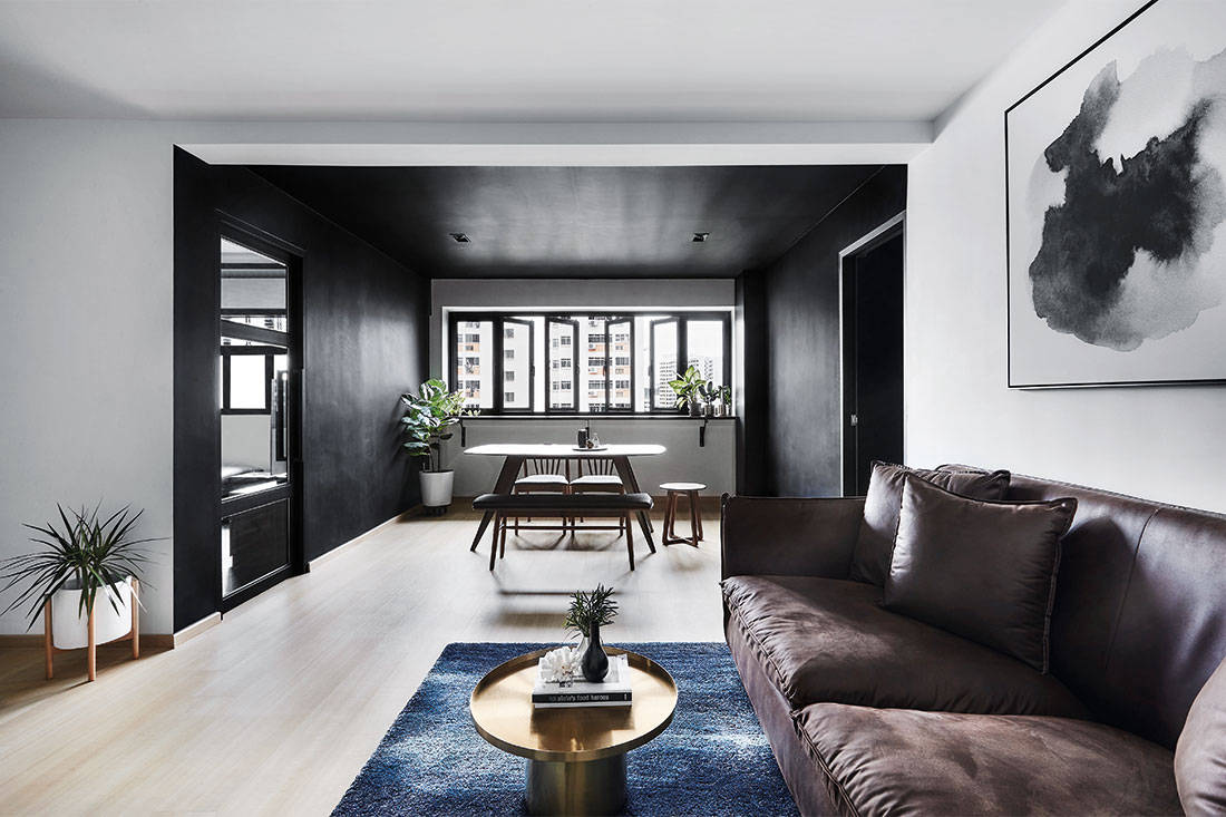 A minimalist resale flat in black