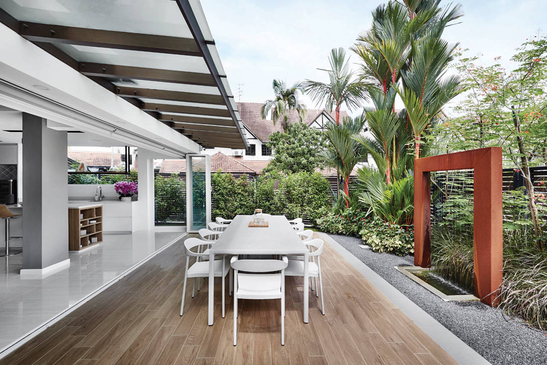 terrace house alfresco dining by Design Zage