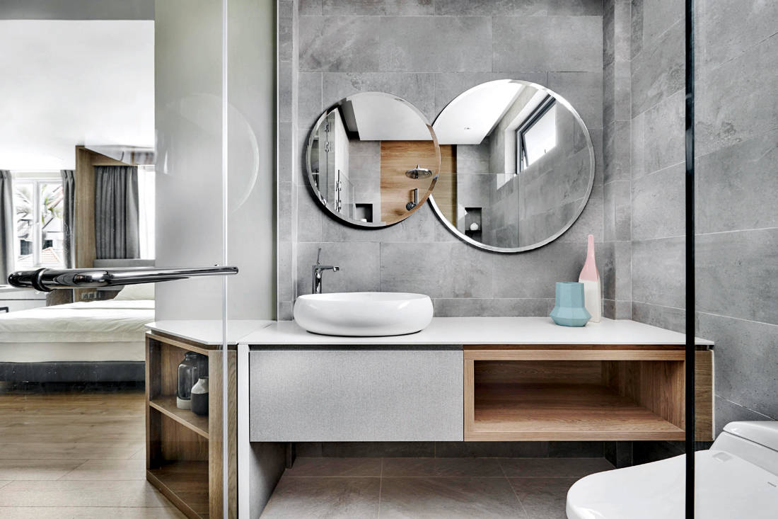 terrace house bathroom by Design Zage