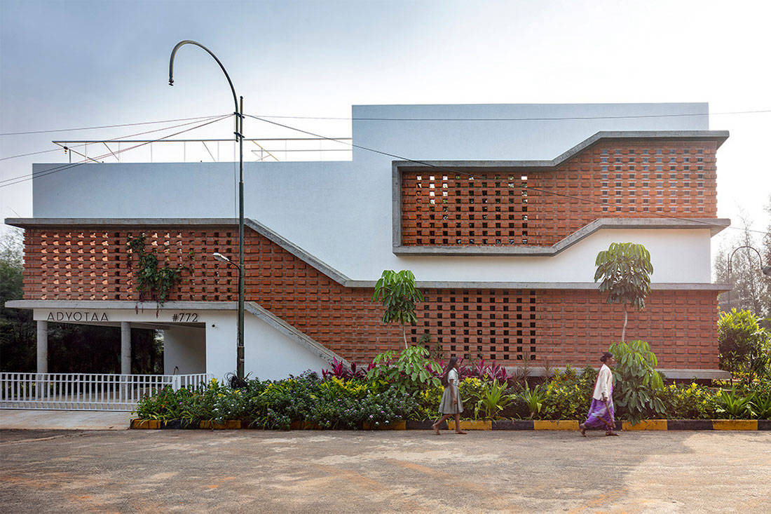 Verdant greenery and open-plan living in India