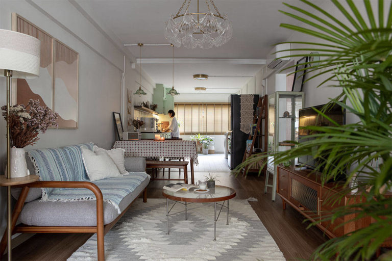 Smart conversion of a onebedroom apartment into an open space for two