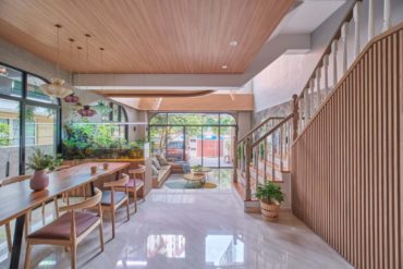 A tropical rainforest in a corner terrace house