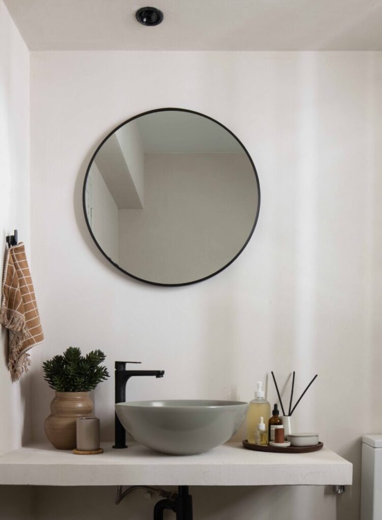 minimalist rustic bathroom