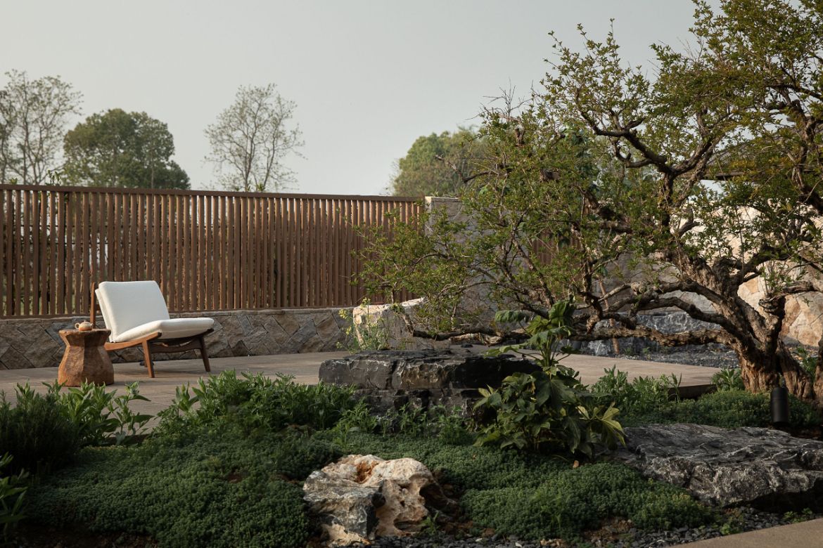 Suzhou Tongli Villa by Hangzhou Shihe Design
