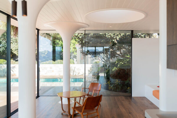 Clifftop House is shaped by place