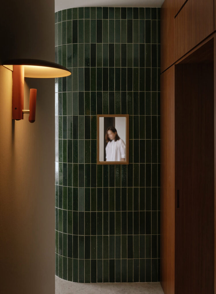 Singapore apartment interior design project by Studio Luuseed