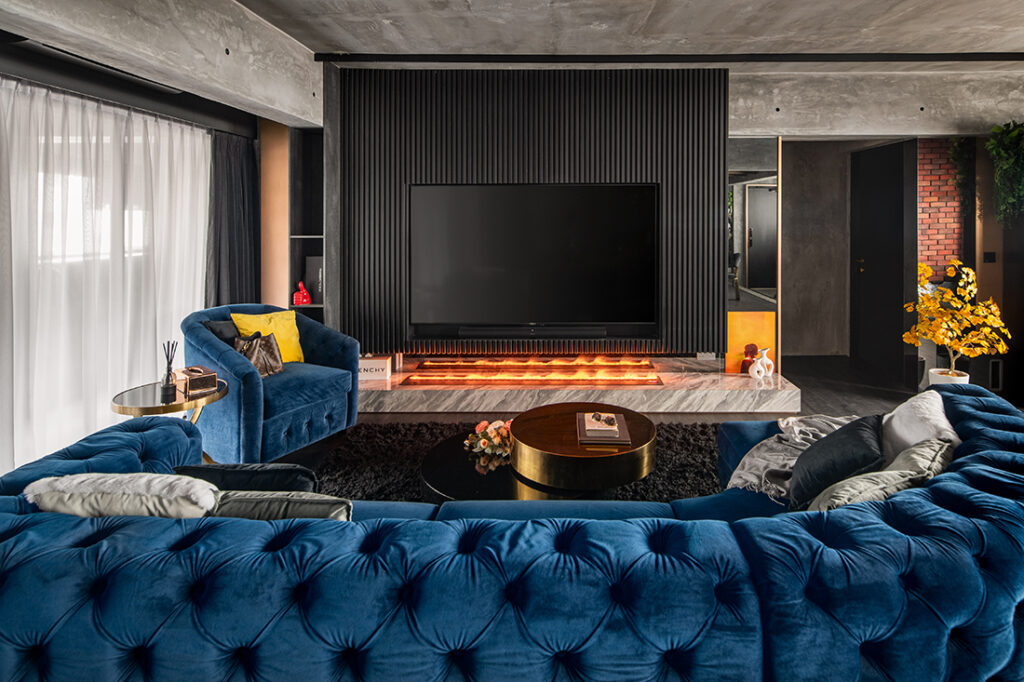 Living Room image