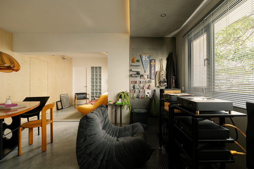 four-room resale HDB renovation