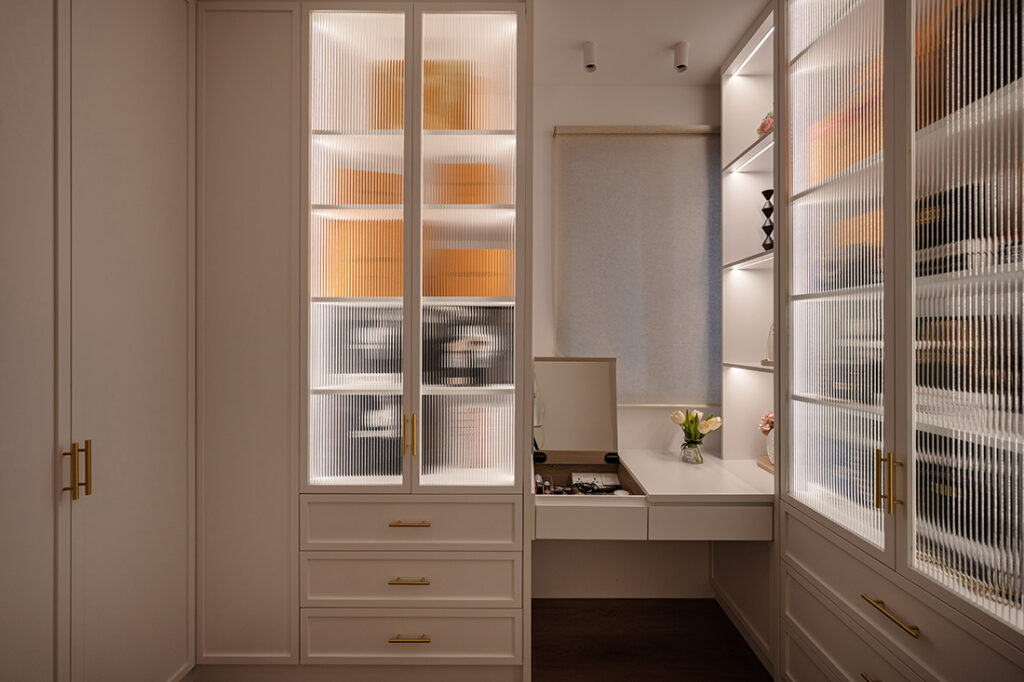 Walk-in Wardrobe image