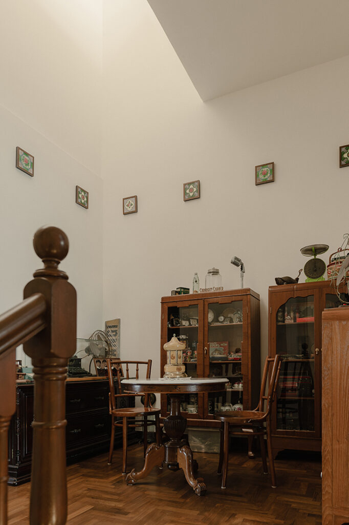 Living Room image